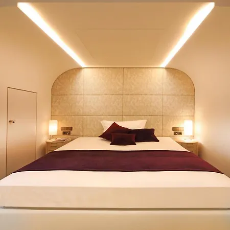 מלון Neues Tor באד ווימפן