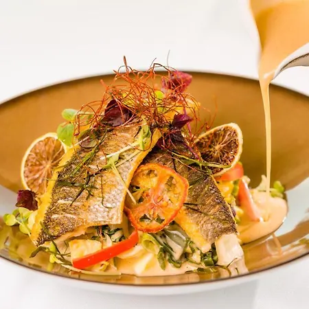 Neues Tor فندق *